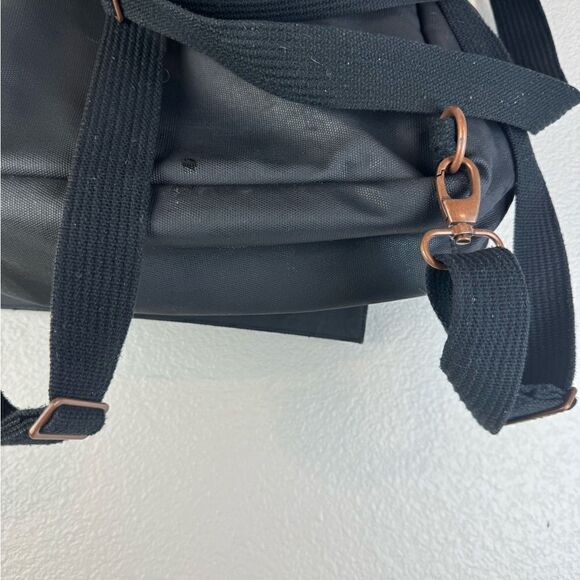 Petunia Pickle Bottom Pathway Backpack Diaper Bag Birch/Black - Picture 9 of 13